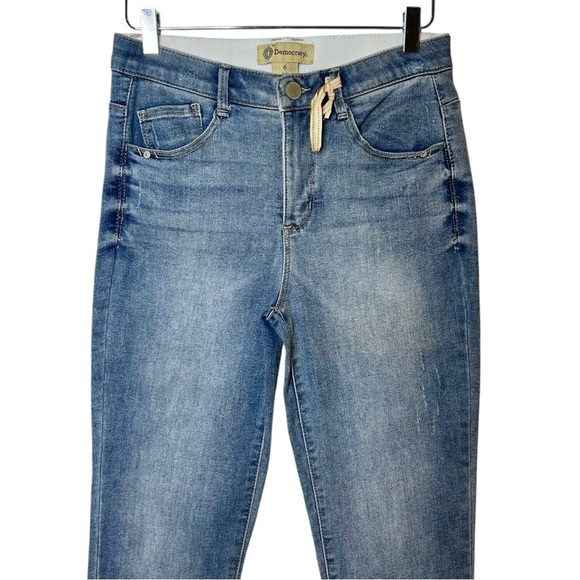 NWOT Democracy Medium Wash Ab Technology Shaping Women’s Skinny Jeans Sz 6 - Picture 3 of 11